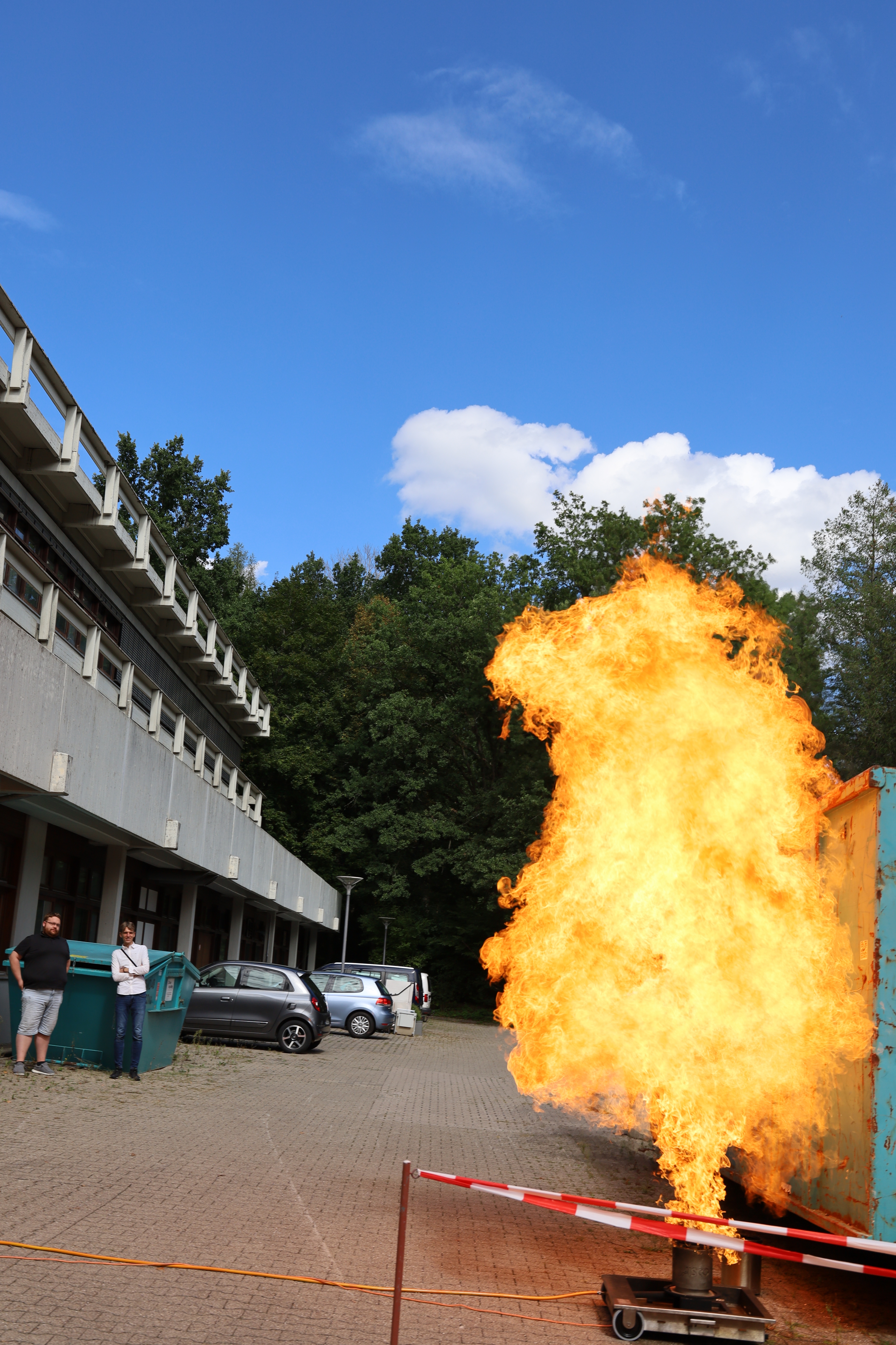 Exploding Spray Can
